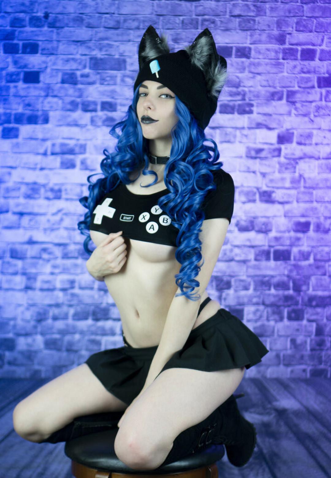 Ryuu Lavitz OF Bundle - Page 8